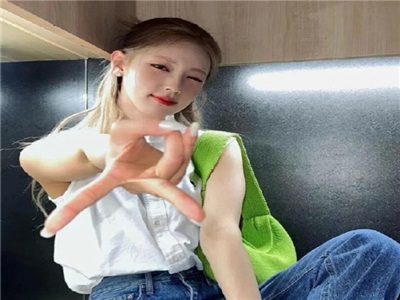 男男gv体育生Chinese,体育新星李明：竞技场上的风采与争议-4