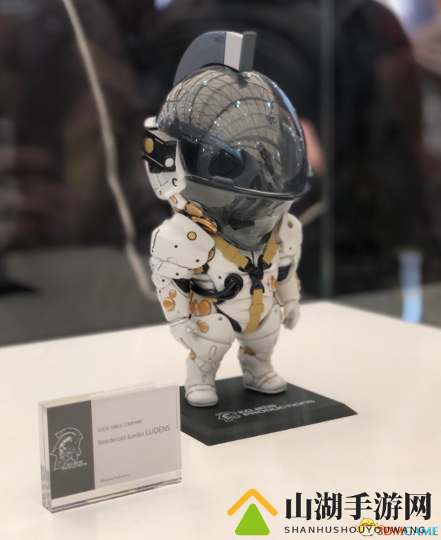 小岛秀夫分享上海WF2018展现场照 周边产品精致